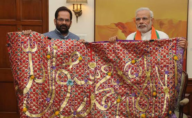 देश के अमन के लिए ख्वाजा से दुआ