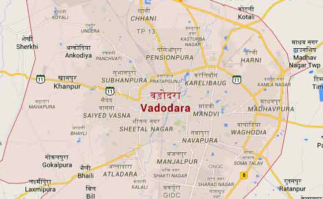 वड़ोदरा प्रशासन इन परिवारों के मामले पर चुप्पी साधे हुए है