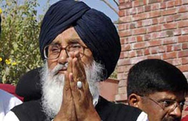 पंजाब के मुख्यमंत्री प्रकाश सिंह बादल (फाइल फोटो)