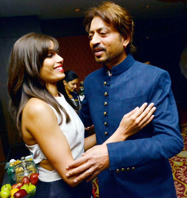 फ्रीडा पिंटो और इरफान खान