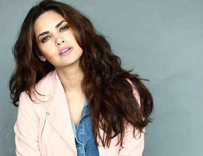 ईशा गुप्ता