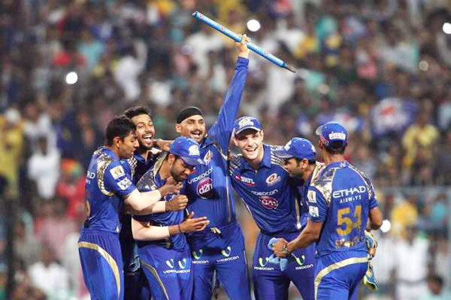 आज जीत के जश्न में डूबेगा मुंबई