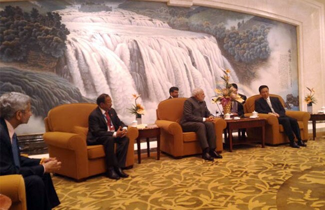 लंच से पहले मोदी और हान के बीच द्विपक्षीय स्तर की बातचीत भी हुई