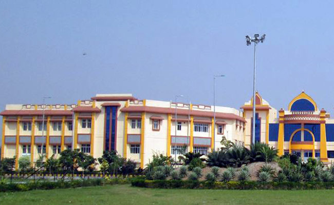 पटना की चाणक्य लॉ यूनिवर्सिटी में सामने आया रैगिंग का मामला