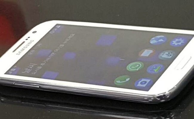 सैमसंग जेड2 की ऑनलाइन लीक हुई तस्वीर