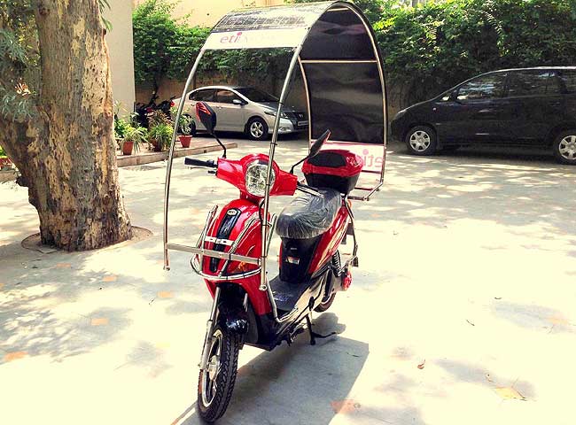 सोलर स्कूटर