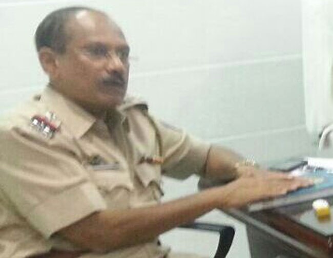 सीनियर इंस्पेक्टर विलास जोशी