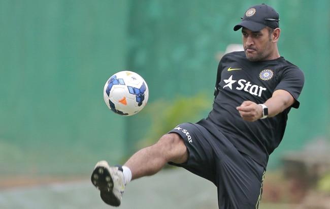 एम एस धोनी