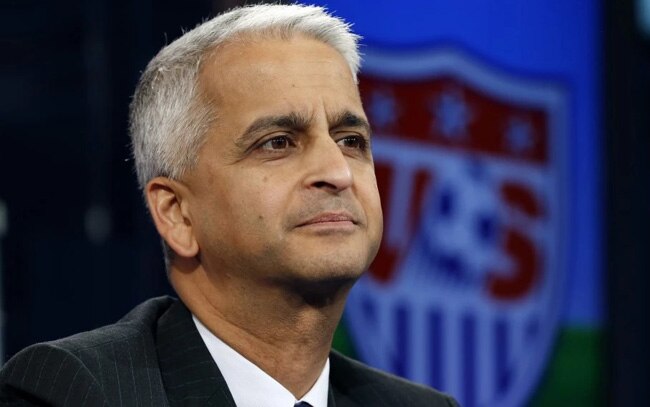 सुनील गुलाटी