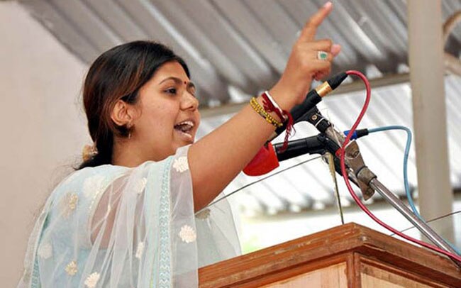 कांग्रेस के प्रवक्ता सचिन सावंत ने की थी पंकजा मुंडे के खि‍लाफ शि‍कायत