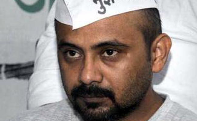 दिलीप पांडे, 'आप' नेता