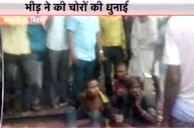 भीड़ के हत्थे चढ़े मोबाइल चोर