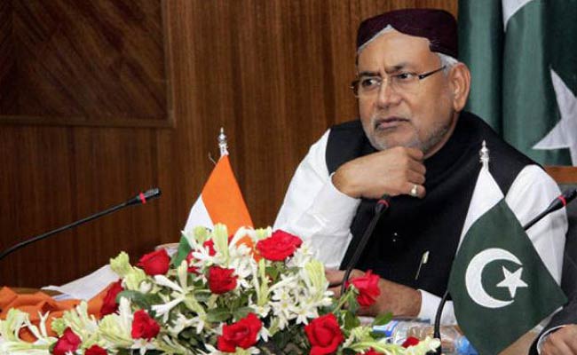 ट्विटर पर नीतीश और उनकी सरकार के खिलाफ एक अभियान चलाया जा रहा है