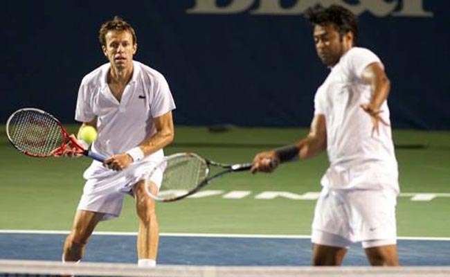 लिएंडर पेस और डैनियल नेस्टर (फाइल फोटो)