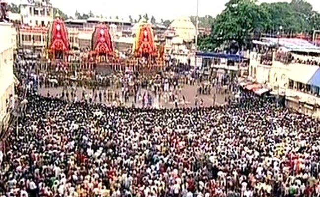 भगवान जगन्नाथ की रथयात्रा का नजारा