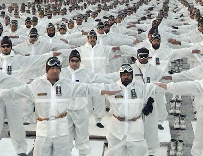 अब ताकत के साथ-साथ चमक-दमक भी...