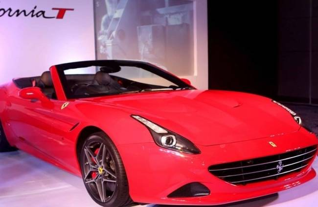 Ferrari T California