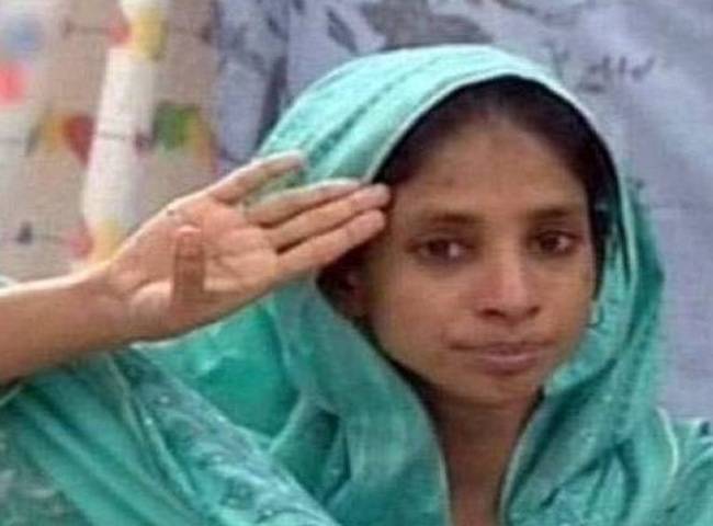 पाकिस्तान में फंसी गीता को अपने माता-पिता की तलाश है