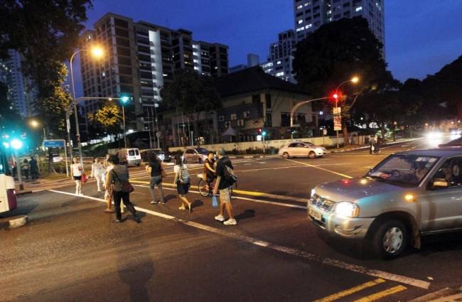 स्‍ट्रीट लाइट से जगमगाएंगी सड़कें