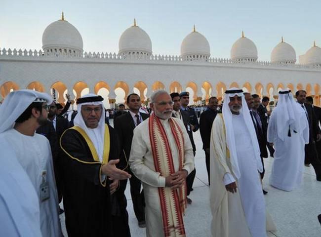 शेख जायद मस्जिद में प्रधानमंत्री नरेंद्र मोदी