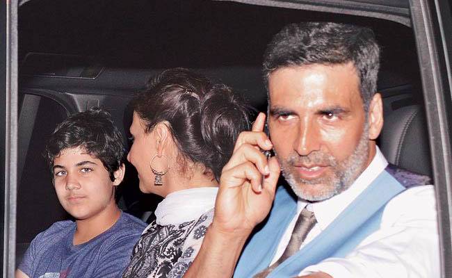 अक्षय कुमार बेटे आरव के साथ अक्षय कुमार