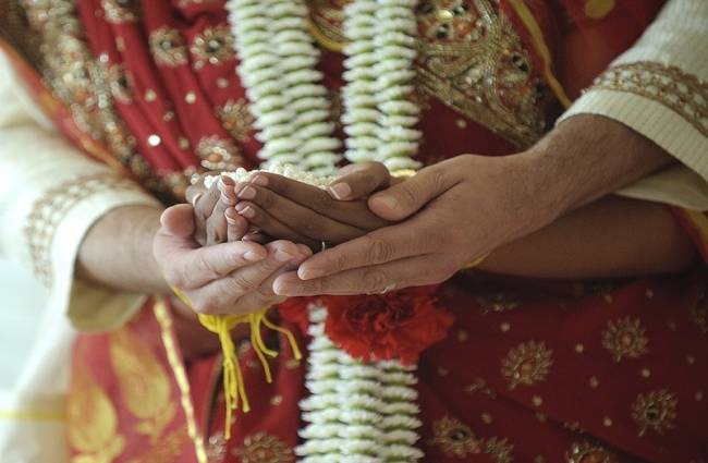 'अनजाने' में कर ली शादी