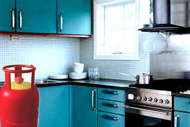 झांसी में जरा सी चूक ने एक परिवार को तबाही के मोड़ पर खड़ा कर दिया.