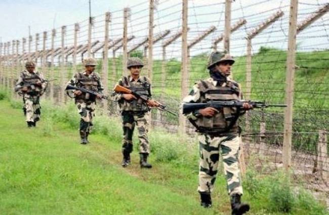 PAK की ओर से फायरिंग में दो जवान घायल