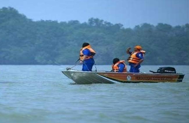 मलेशिया में नौका दुर्घटना