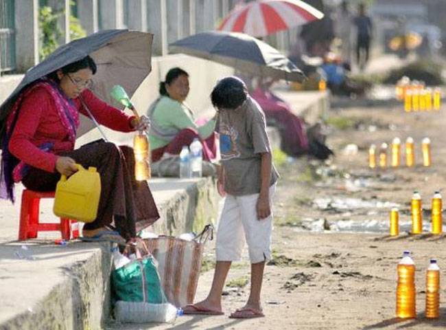 असम-नागालैंड सीमा पर फंसे हैं 186 तेल टैंकर