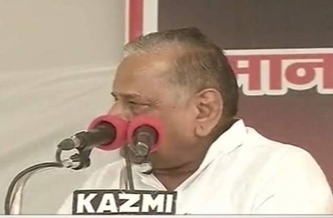 कांग्रेस पर जमकर प्रहार किए