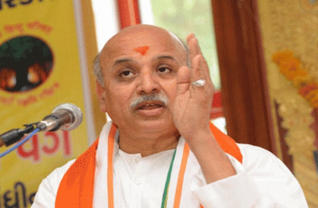 प्रवीण तोगड़िया की फाइल फोटो