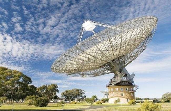 भारत विरोधी कश्मीरी रेडियो सेवा का प्रसारण