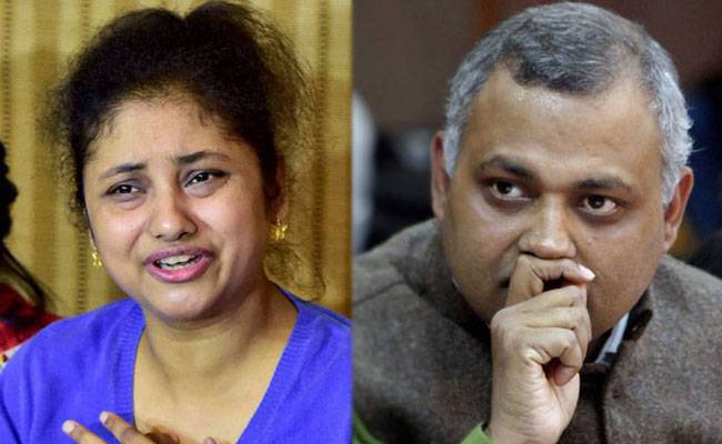 सोमनाथ भारती और उनकी पत्नी लिपिका मित्रा