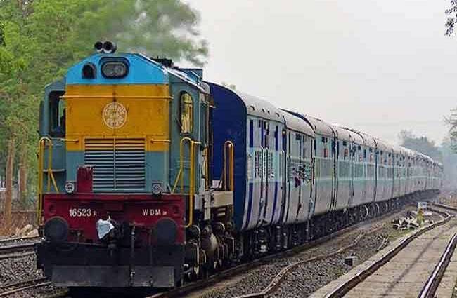 पटरी से उतरी चेन्नई-मैंगलोर एक्सप्रेस