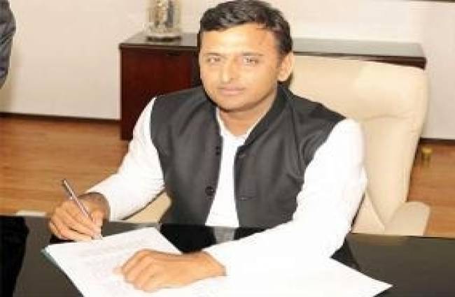 जनता के नाम खत लिखने का परंपरा शुरू की अखिलेश ने