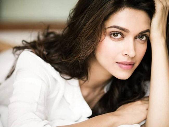 दीपिका पादुकोण