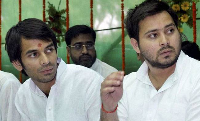 लालू प्रसाद के बेटों की उम्र पर विवाद