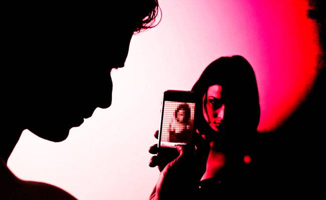 पीड़ित लड़की अपने दोस्तों के साथ गोवा में छुट्टियां मना रही थी.