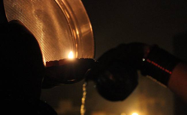 दिल्ली में 8:25 बजे दिखेगा चांद