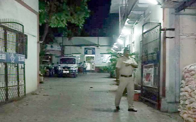 गायक अभिजीत के खिलाफ थाने में केस दर्ज है