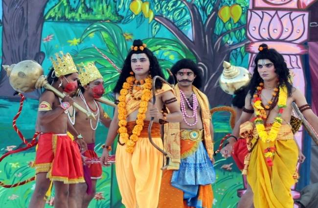 मीट खाने वाले मुस्लिम नहीं बन पाएंगे राम, सीता और हनुमान