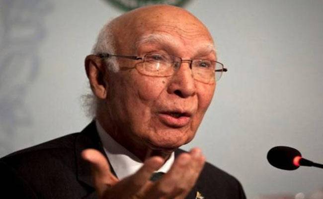 नवाज शरीफ के विदेशी मामलों के सलाहकार सरताज अजीज (फाइल फोटो)