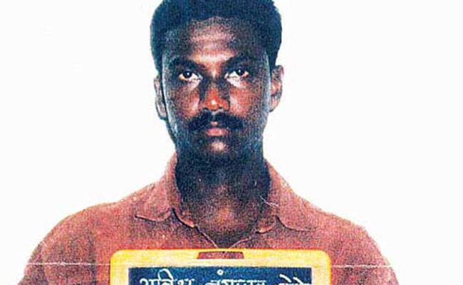 छोटा राजन के गुर्गे सतीश काल्या को पुलिस के सिपाही खबरें दिया करते थे