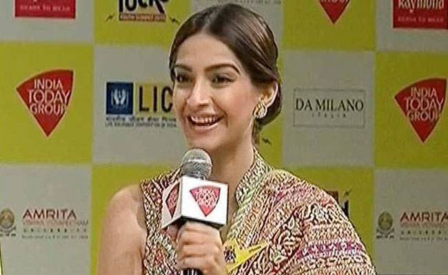 सोनम कपूर