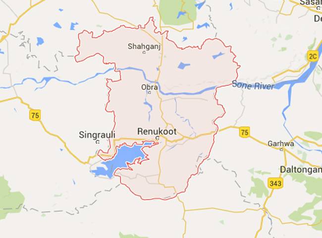 कमरे में रखी हुई थीं जिलेटिन छड़ें