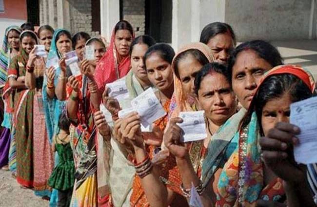 पहले चरण में 57 फीसदी और दूसरे चरण में 55 फीसदी मतदान हुआ