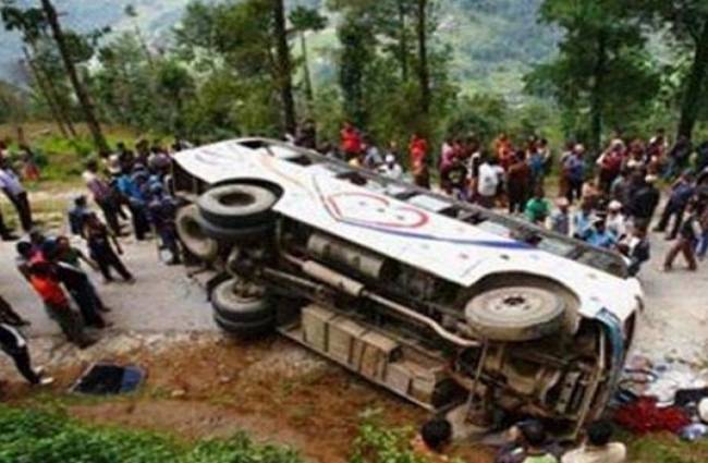 बस दुर्घटना