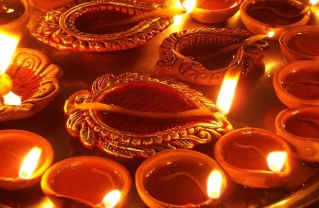 पूरे देश में अगले हफ्ते होगी दिवाली