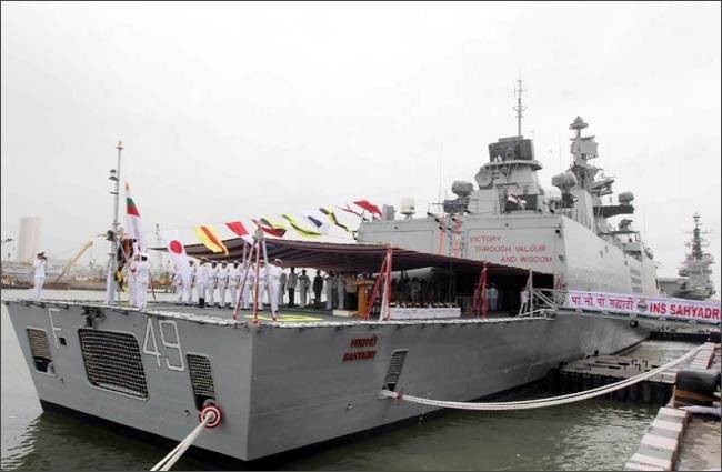 मनीला पहुंचा 'आईएनएस सहयाद्रि'